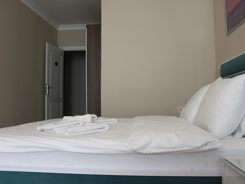 Tt Guest Rooms Istanbul Exterior photo